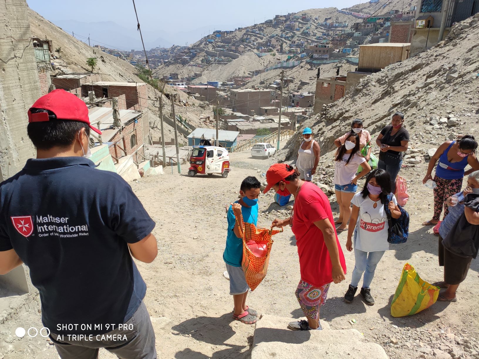 In Lima, Peru, a soup kitchen for poor children has gone mobile. Supporting our partner Malteser Peru, we've been able to bring food and hygiene kits to their neighborhoods.